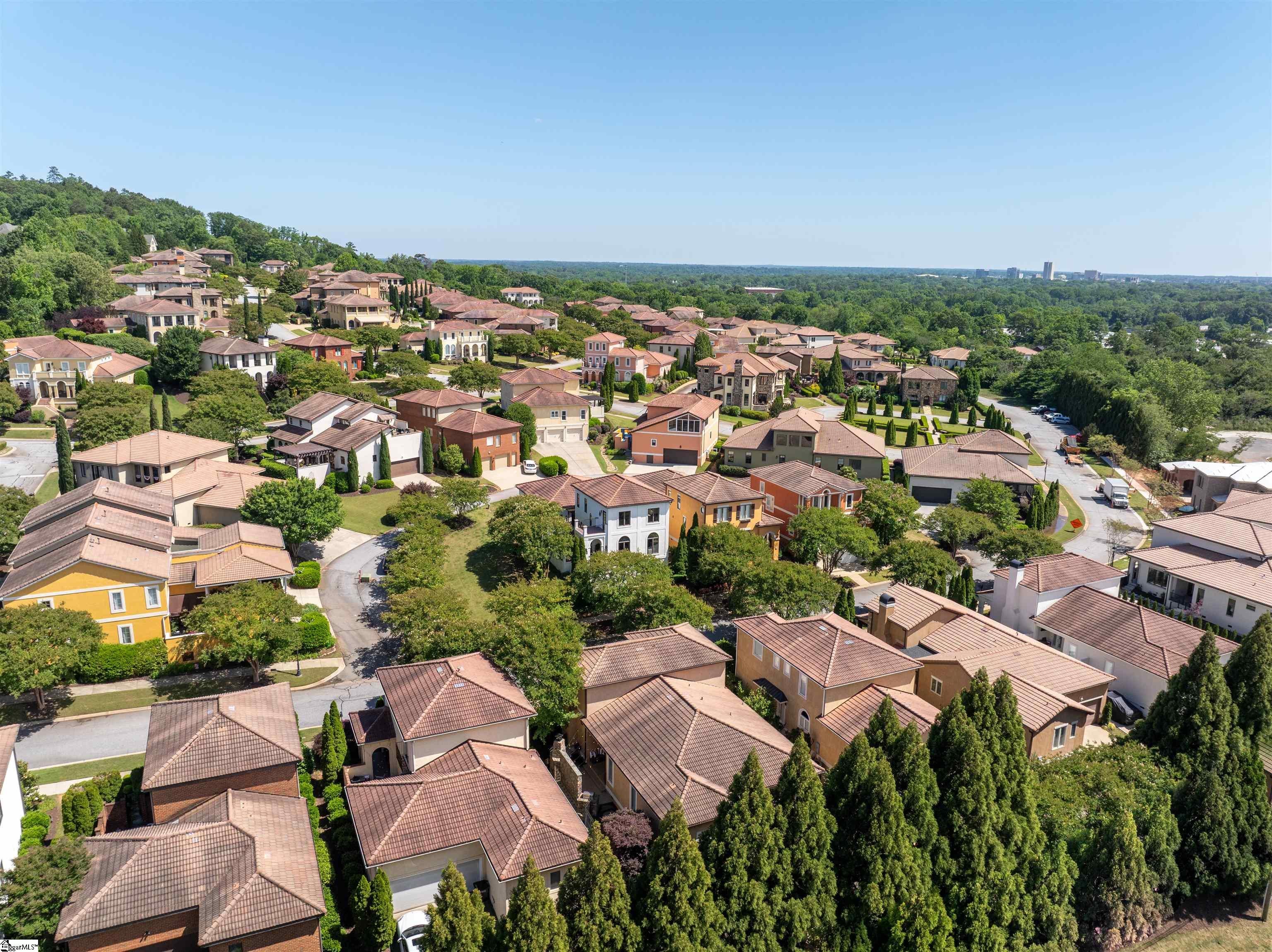 8 Arezzo Drive
