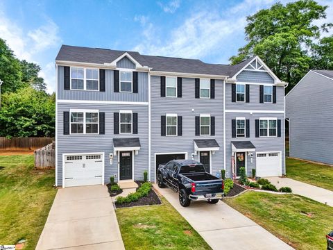 221 Brooklane Court Easley SC 29642