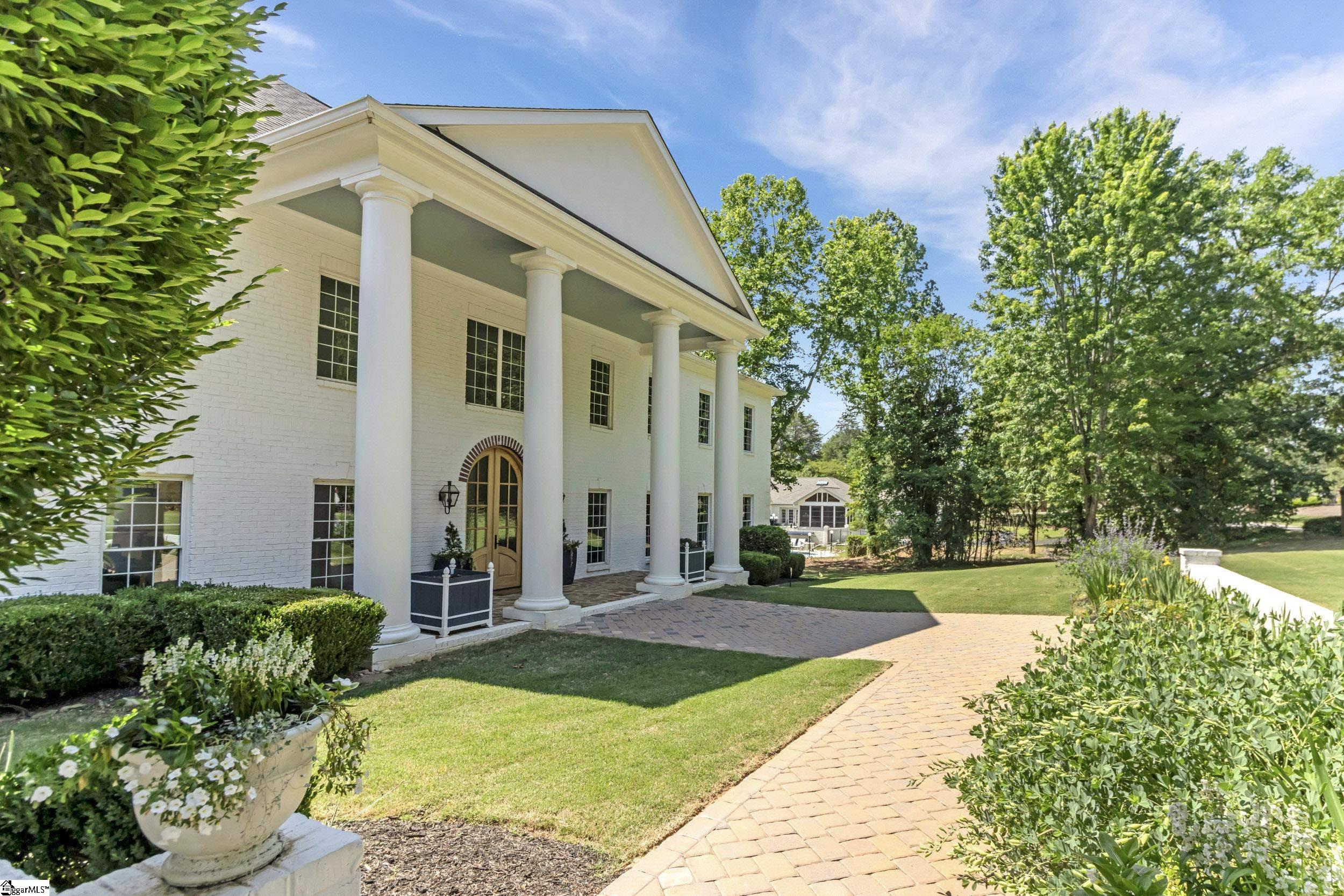 12 Woodvalley Court