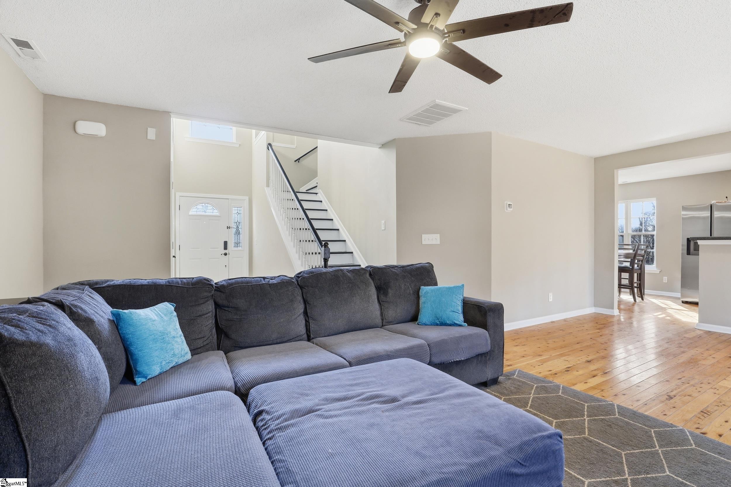 4 Old Hastings Court