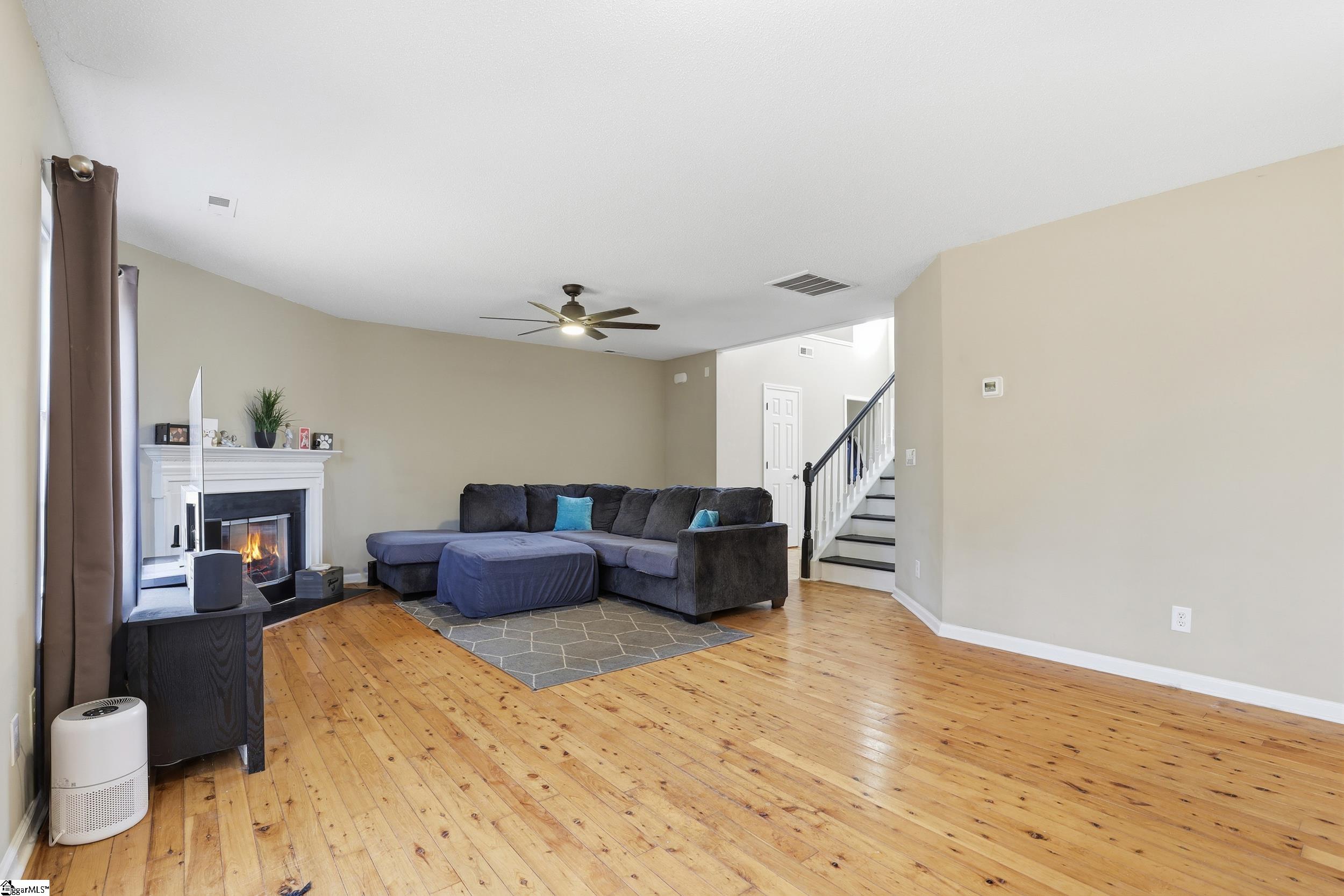 4 Old Hastings Court