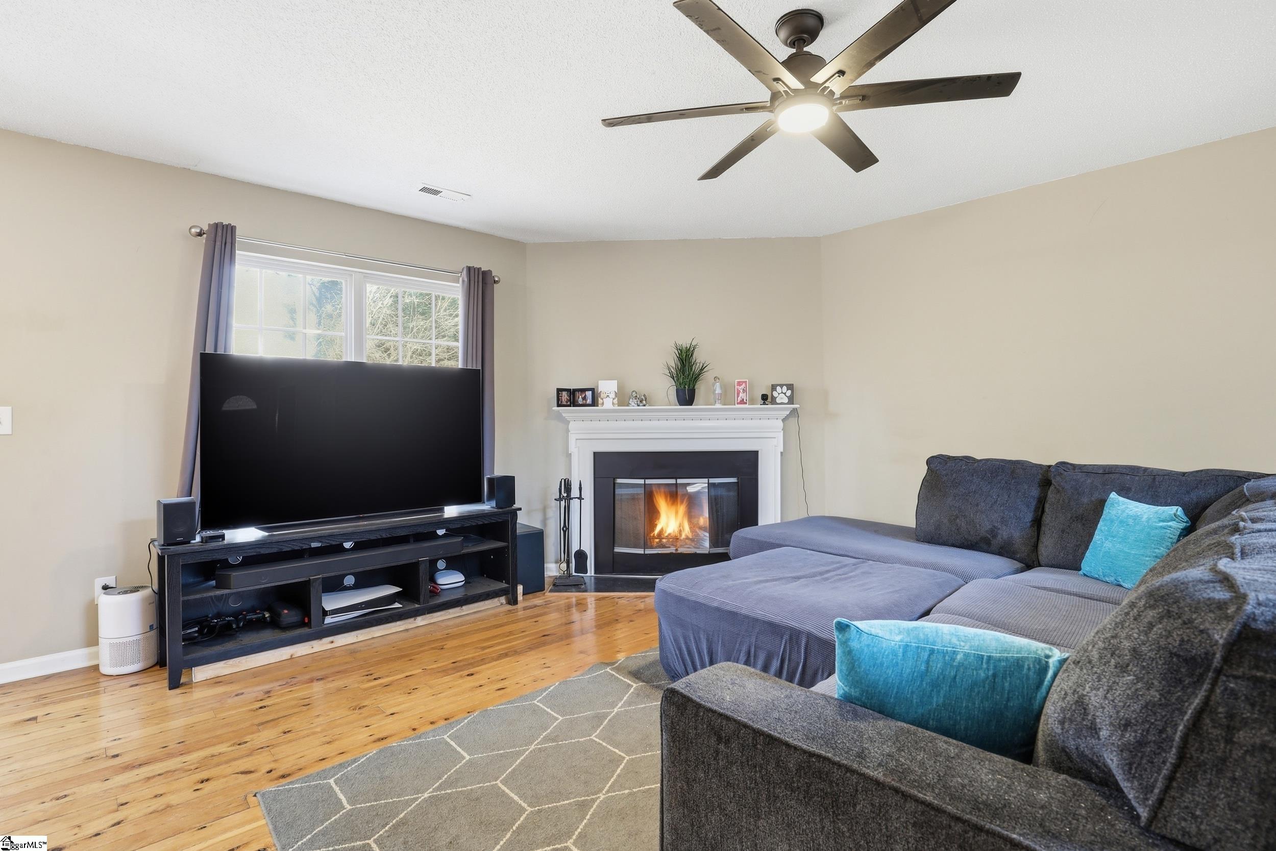 4 Old Hastings Court