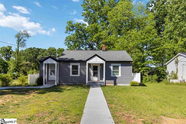 809 E FERGUSON ST, CLINTON, SC 29325 - Image 4d53c1278764aef73b87900a21576ee9/445888673