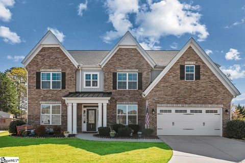 Photo of 324 Crestgate Way, Easley, SC 29642 (MLS # 1583496)