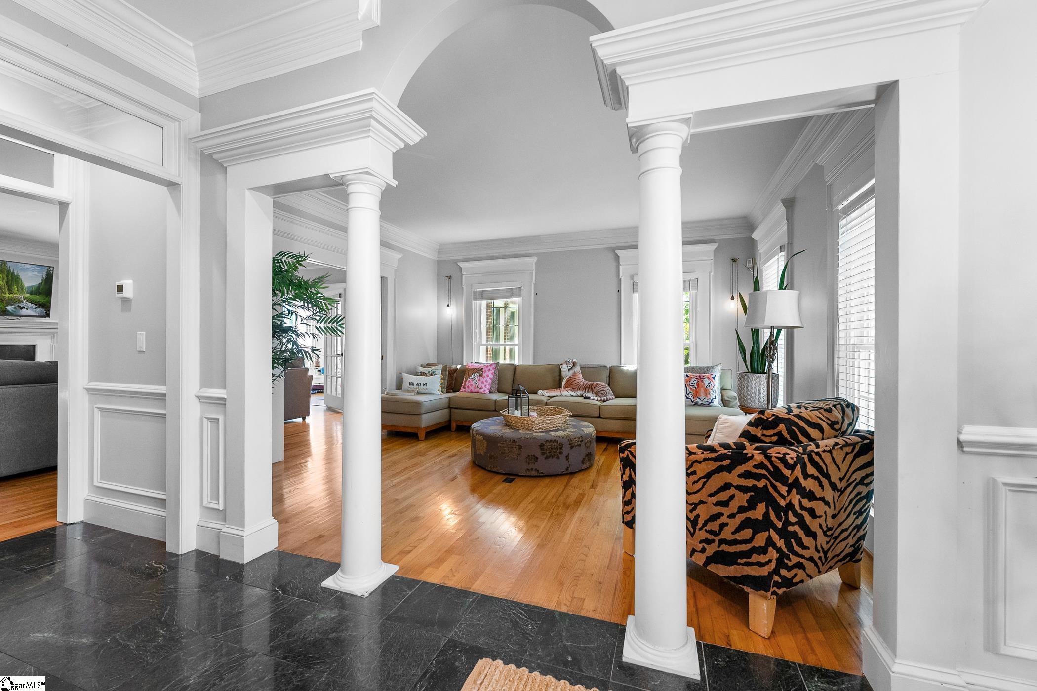 117 Thornblade Boulevard