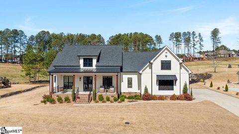 MLS: 1551624