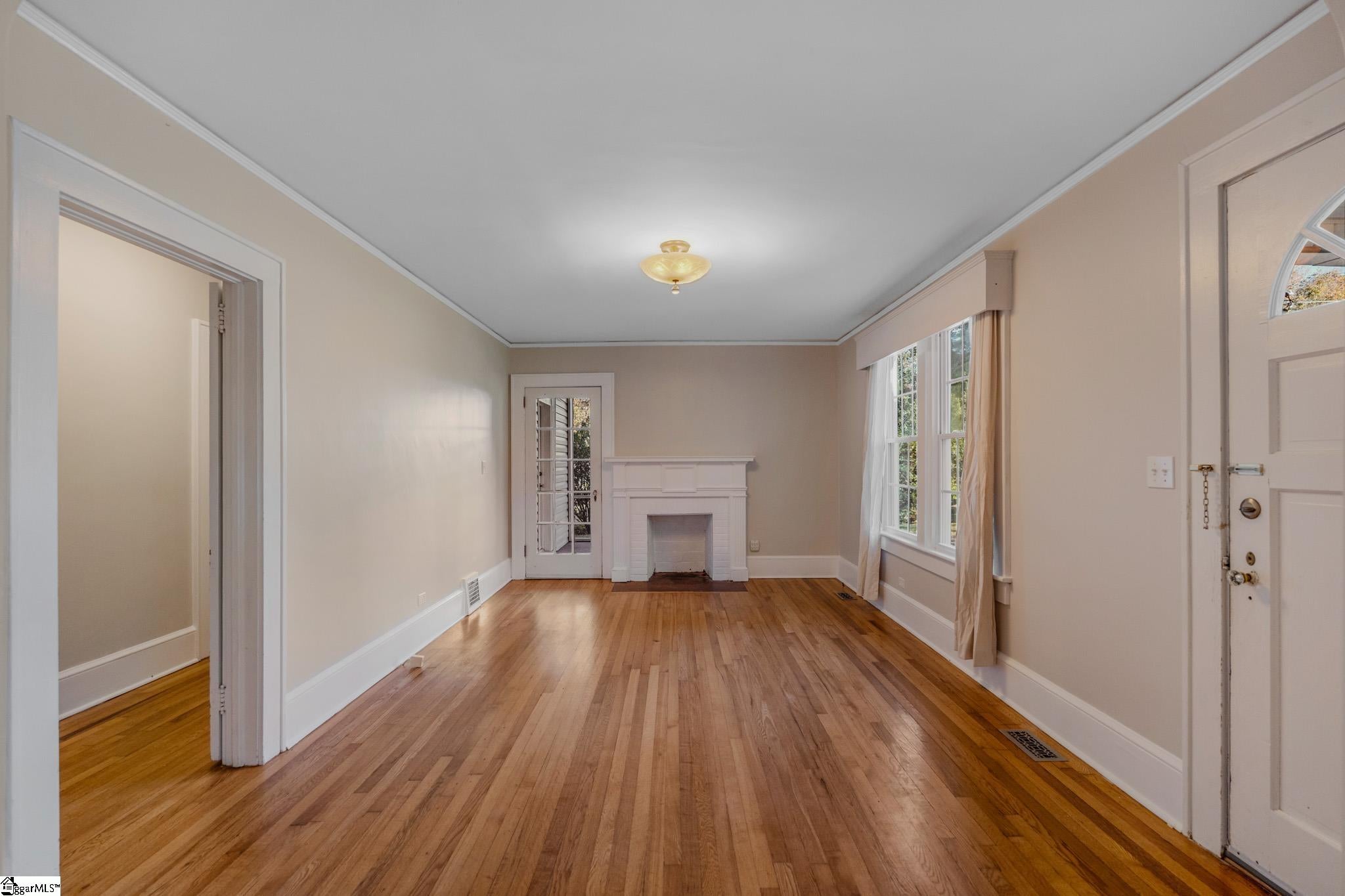 Real Estate Search 2 303 N Franklin Road