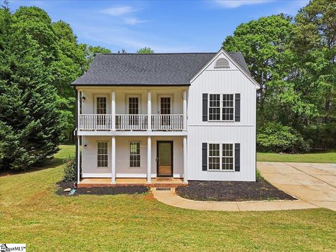 Photo of 610 Walnut Way, Anderson, SC 29626 (MLS # 1587347)