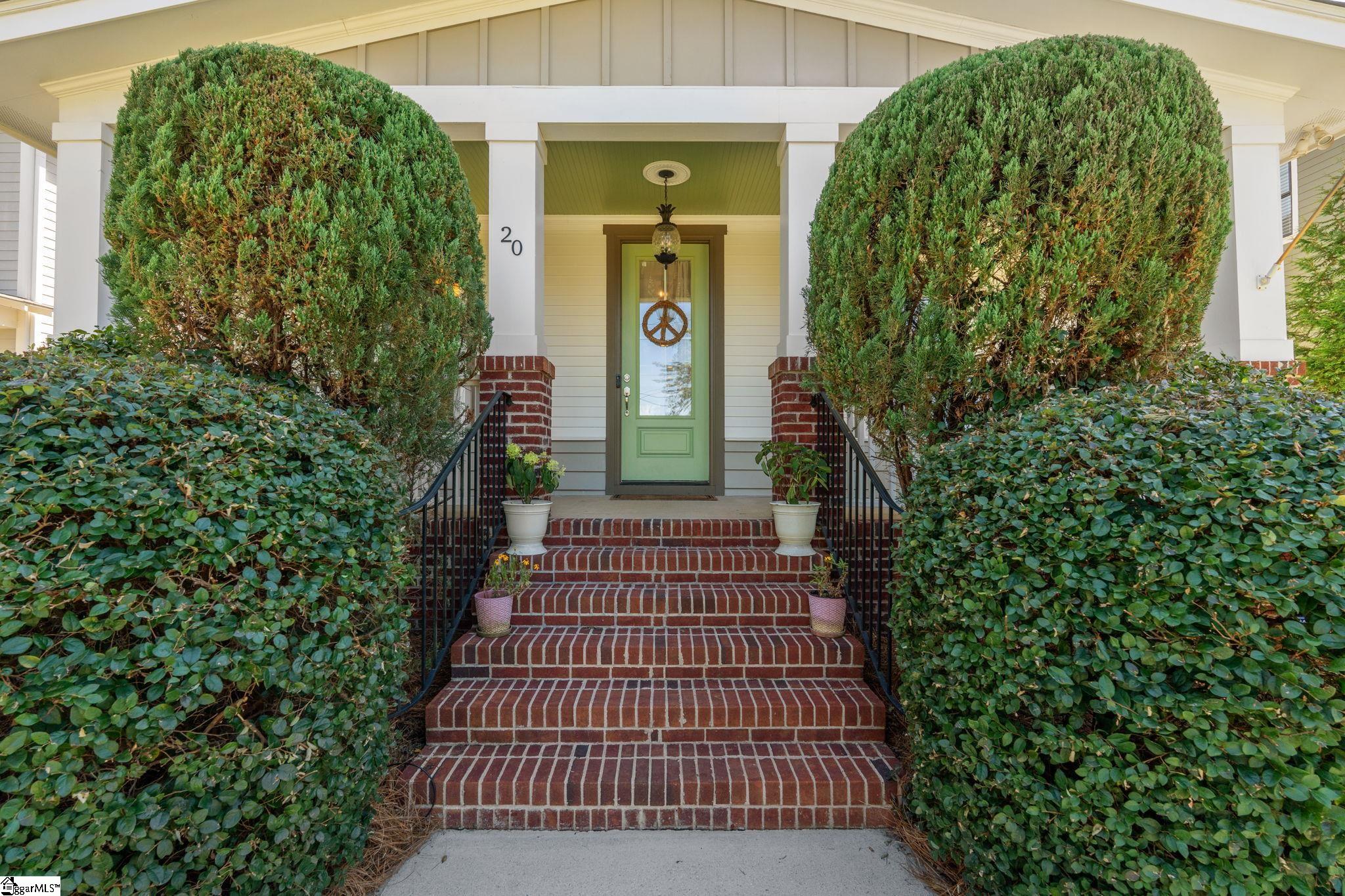 Real Estate Search 3 20 E Montclair Avenue
