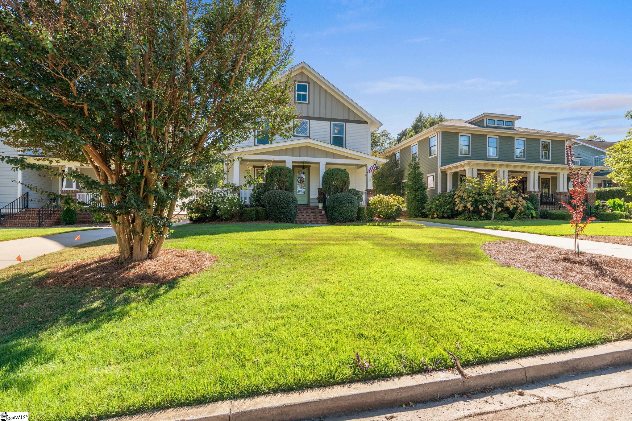 Real Estate Search 2 20 E Montclair Avenue
