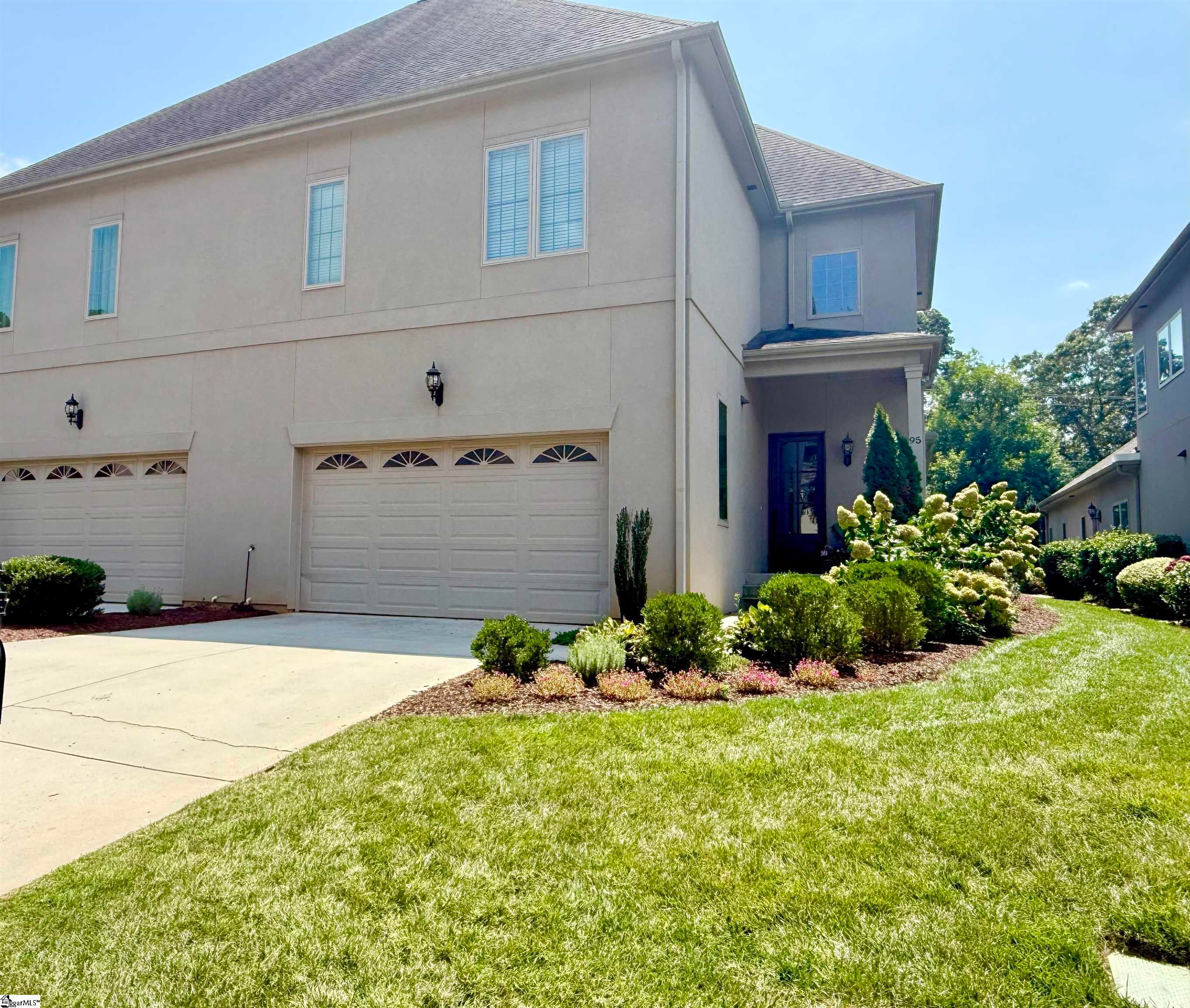 95 Castellan Drive