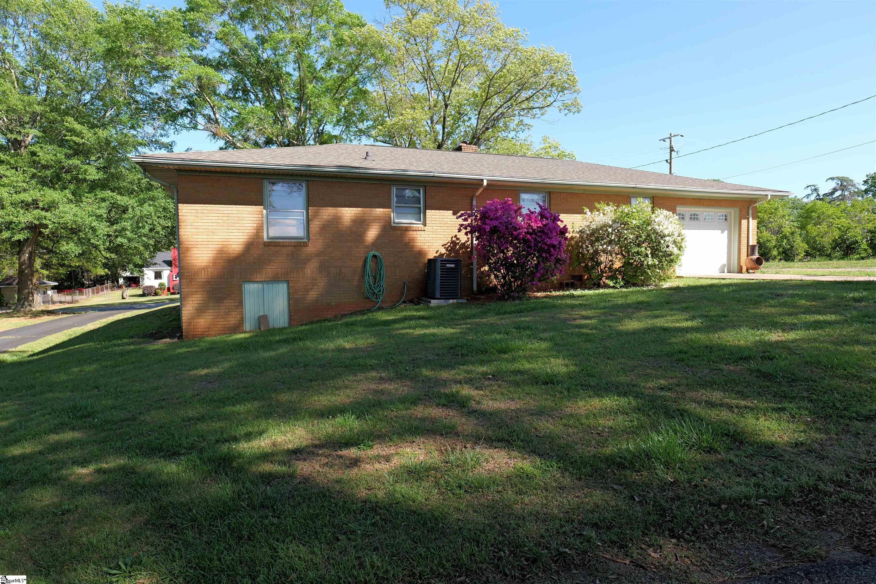 303 Inman Road