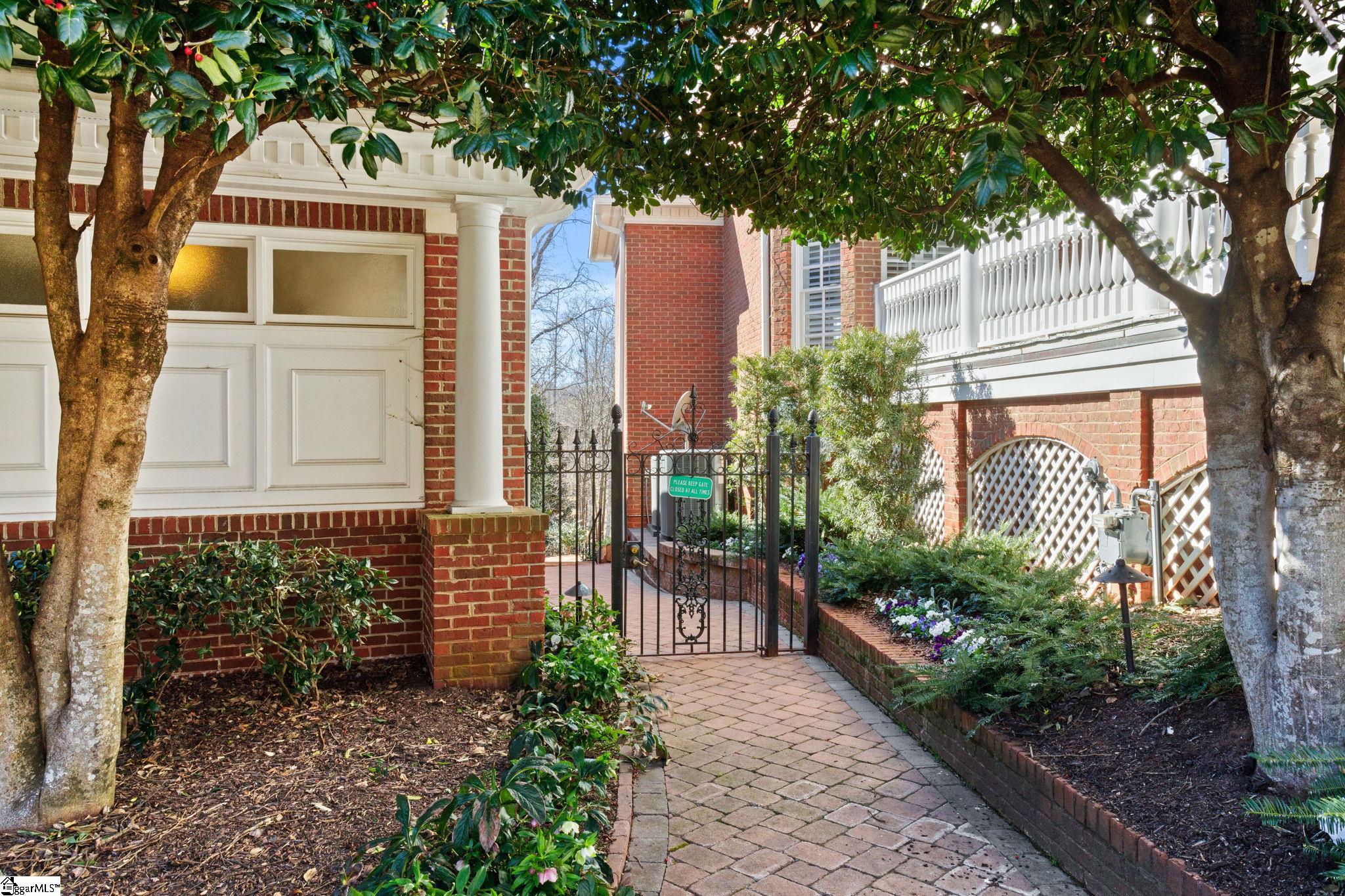 1400 Thornblade Boulevard Unit #14