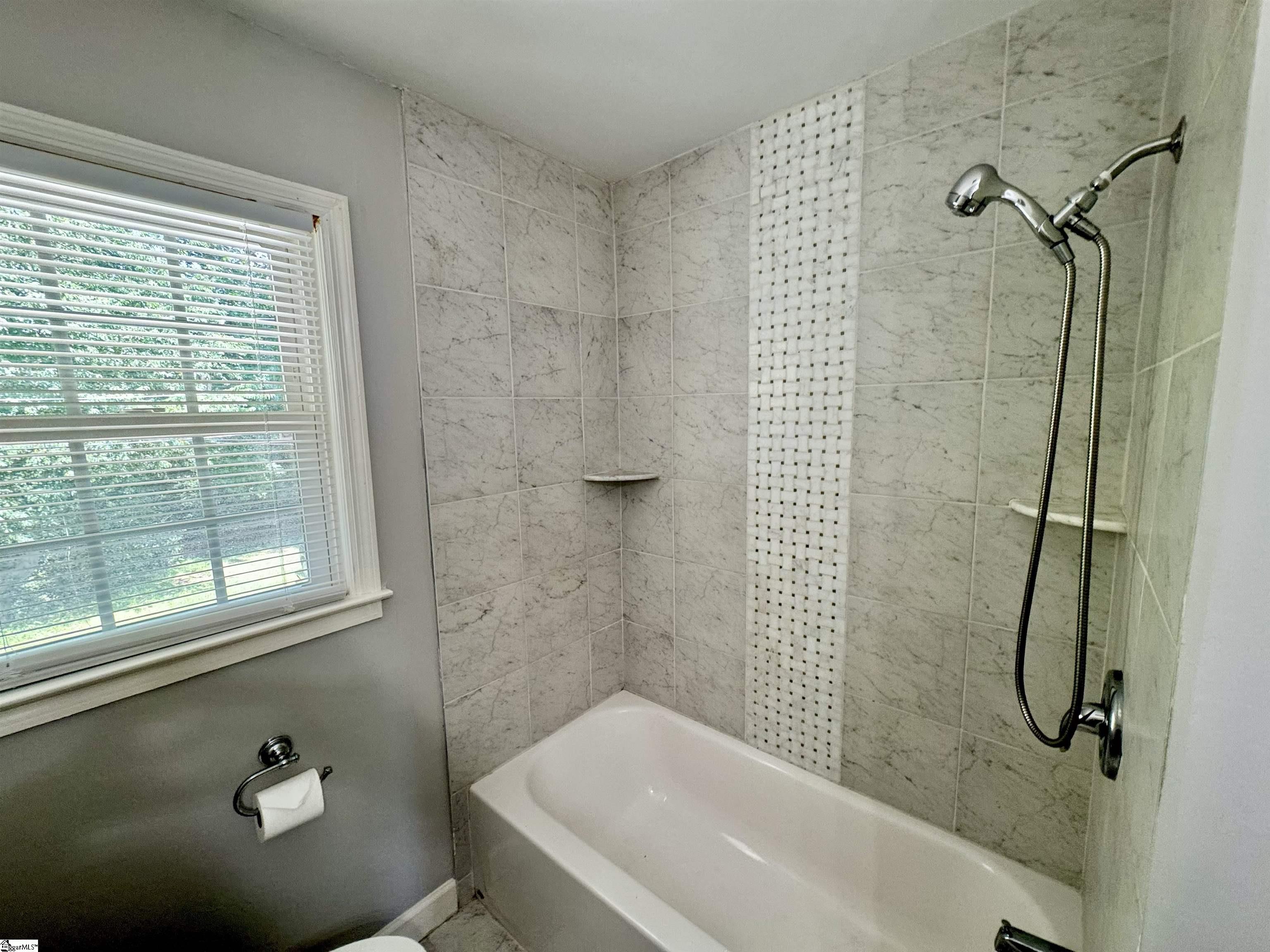 Greenville, South Carolina 29615, United States, 2 Bedrooms Bedrooms, ,1 BathroomBathrooms,Residential,Pending,198626