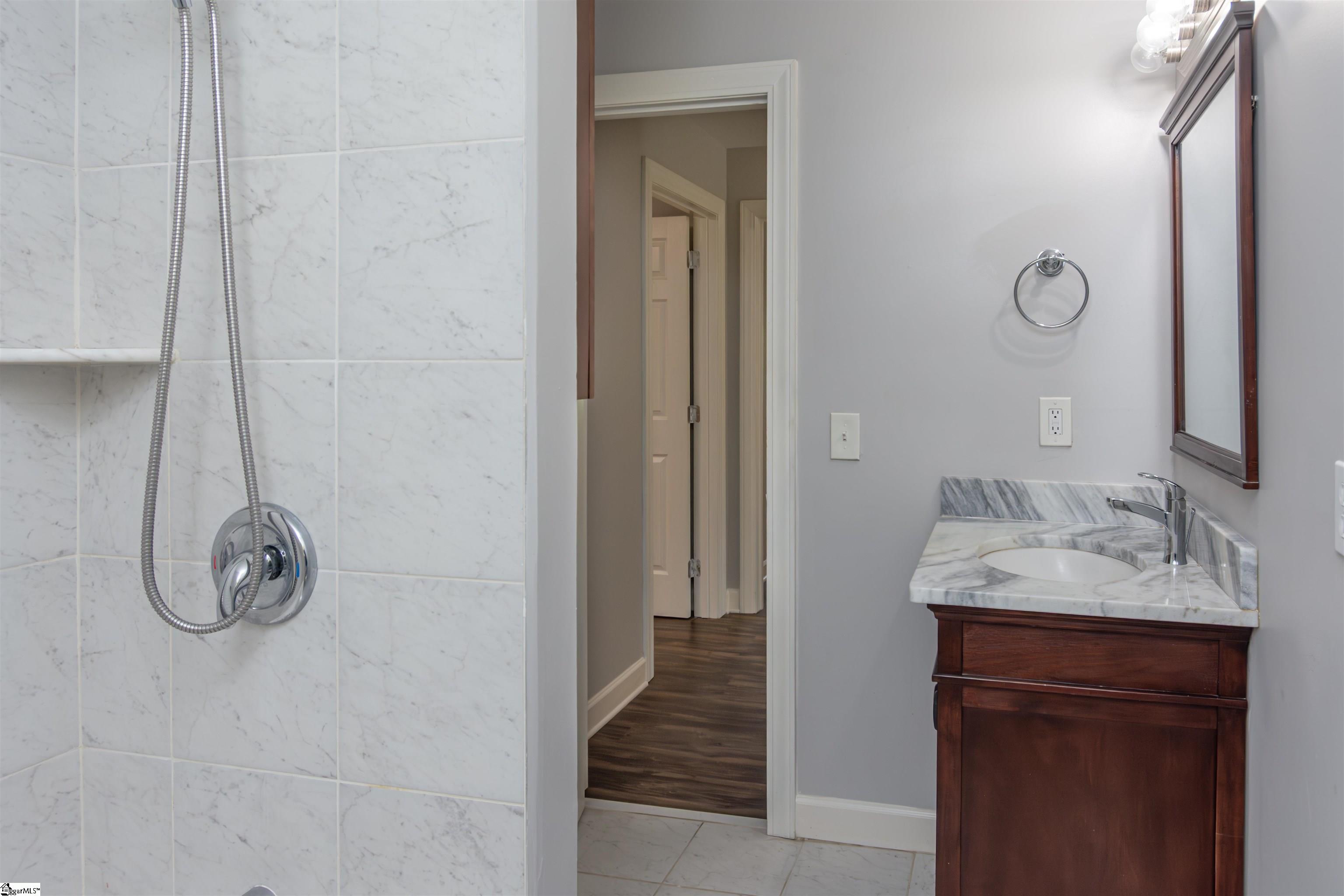 Greenville, South Carolina 29615, United States, 2 Bedrooms Bedrooms, ,1 BathroomBathrooms,Residential,Pending,198626