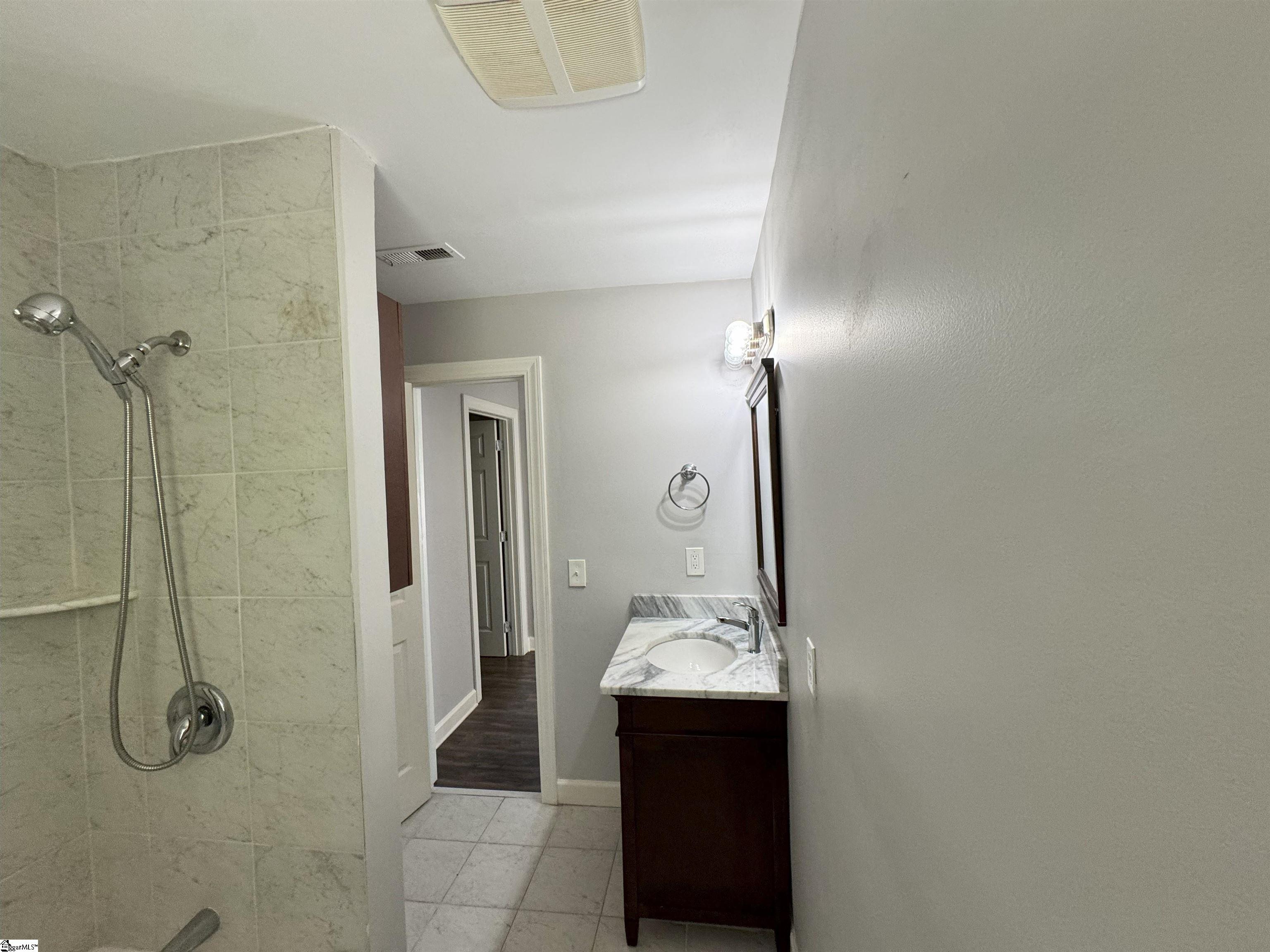 Greenville, South Carolina 29615, United States, 2 Bedrooms Bedrooms, ,1 BathroomBathrooms,Residential,Pending,198626