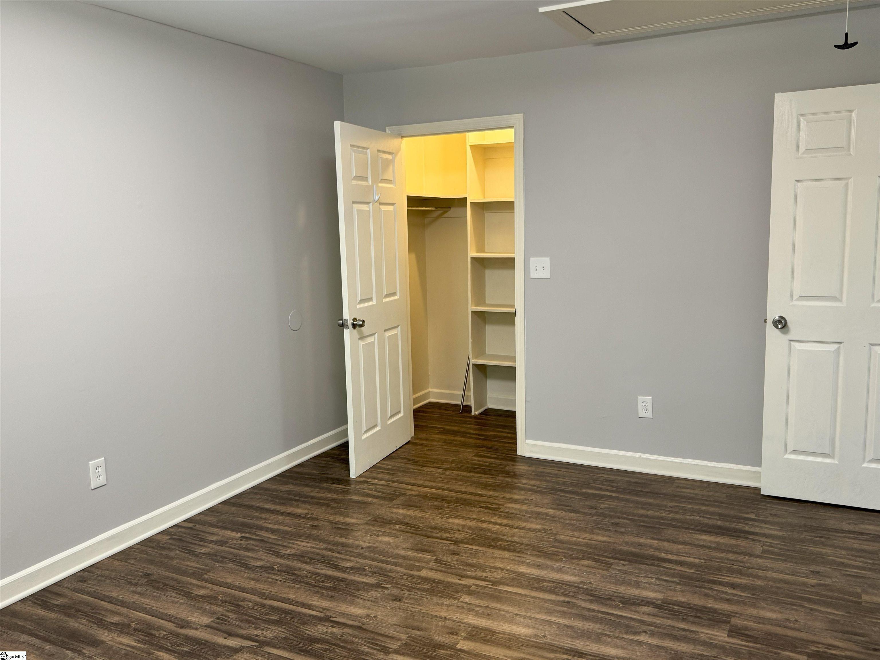 Greenville, South Carolina 29615, United States, 2 Bedrooms Bedrooms, ,1 BathroomBathrooms,Residential,Pending,198626