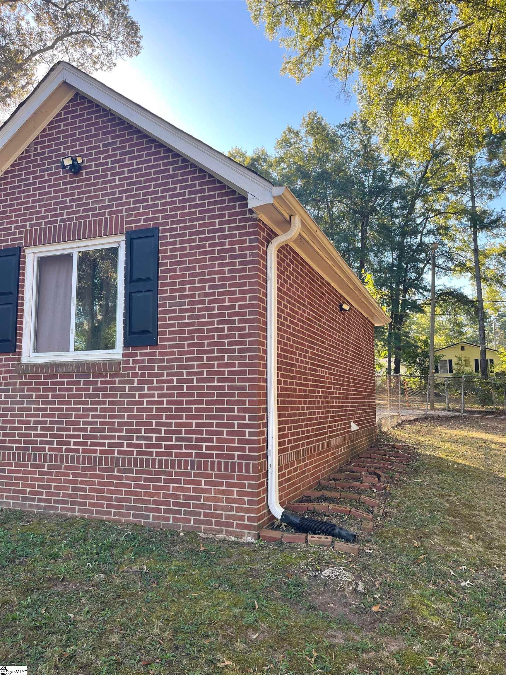 Real Estate Search 2 502 E Franklin Street