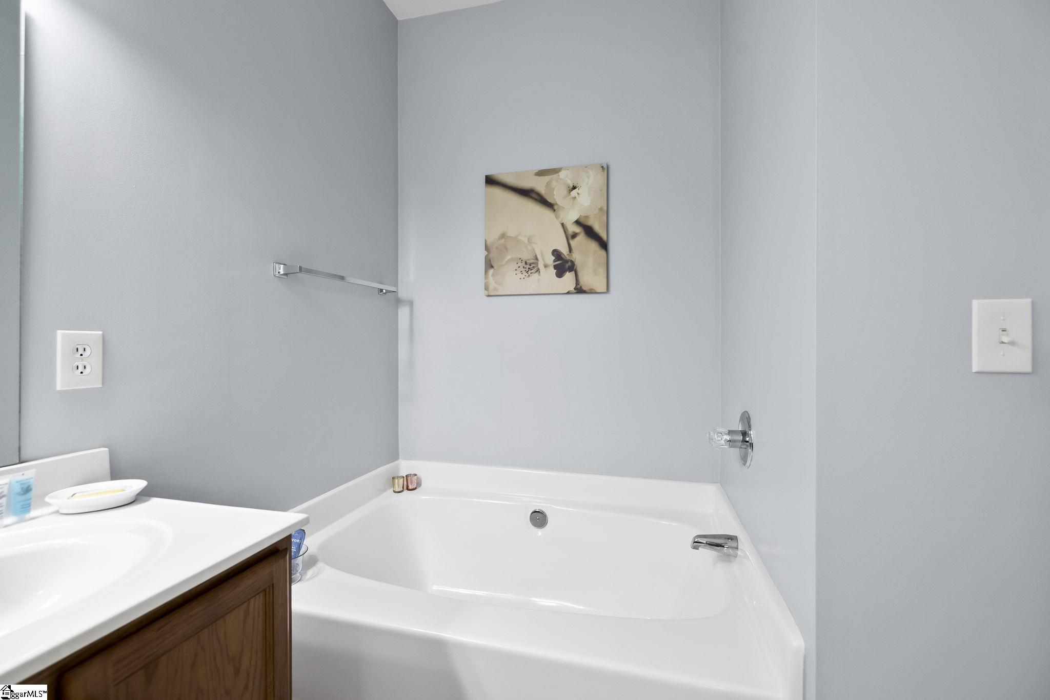 Taylors, South Carolina 29687, United States, 3 Bedrooms Bedrooms, ,2 BathroomsBathrooms,Residential,Active,247797