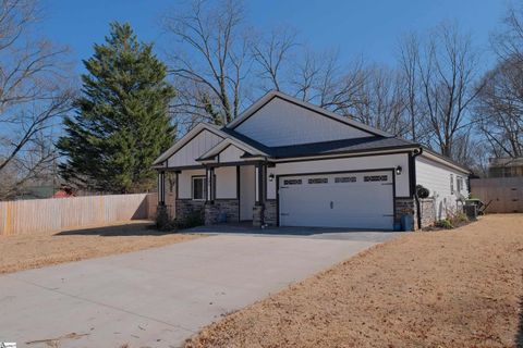 206 E Tucker Street Landrum SC 29356