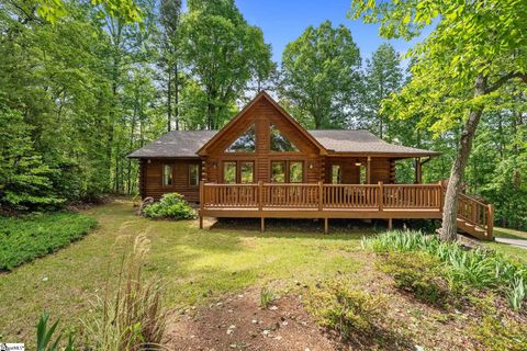 Photo of 21 W Ridge Drive, Travelers Rest, SC 29690 (MLS # 1592598)