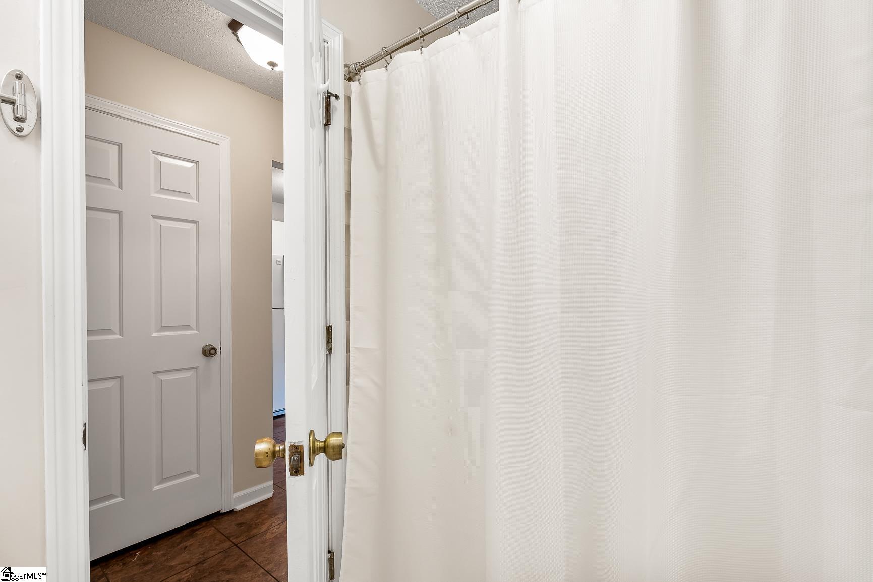 Anderson, South Carolina 29625, United States, 3 Bedrooms Bedrooms, ,4 BathroomsBathrooms,Residential,Active,225015