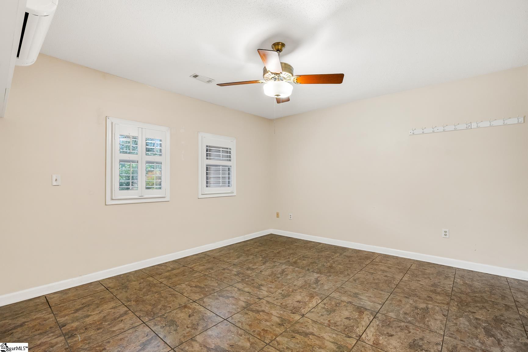 Anderson, South Carolina 29625, United States, 3 Bedrooms Bedrooms, ,4 BathroomsBathrooms,Residential,Active,225015