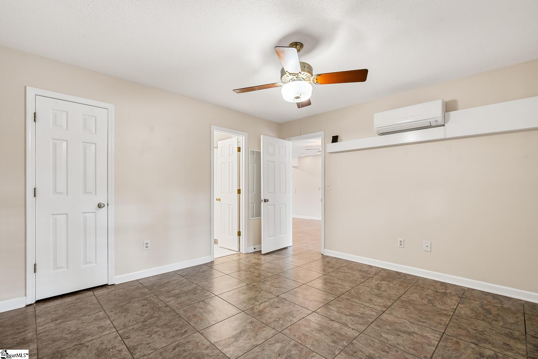 Anderson, South Carolina 29625, United States, 3 Bedrooms Bedrooms, ,4 BathroomsBathrooms,Residential,Active,225015