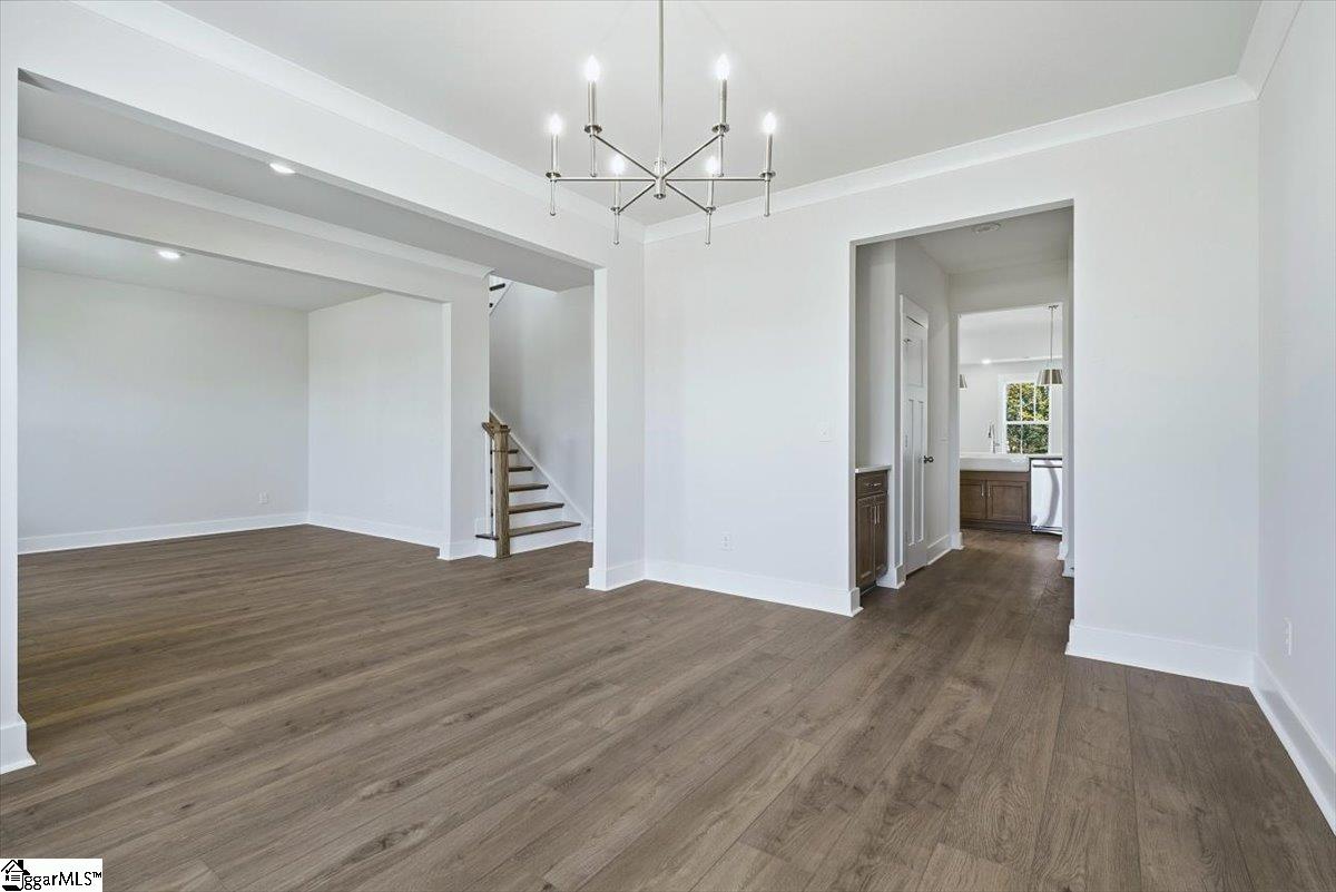 547 Winstone Trail
