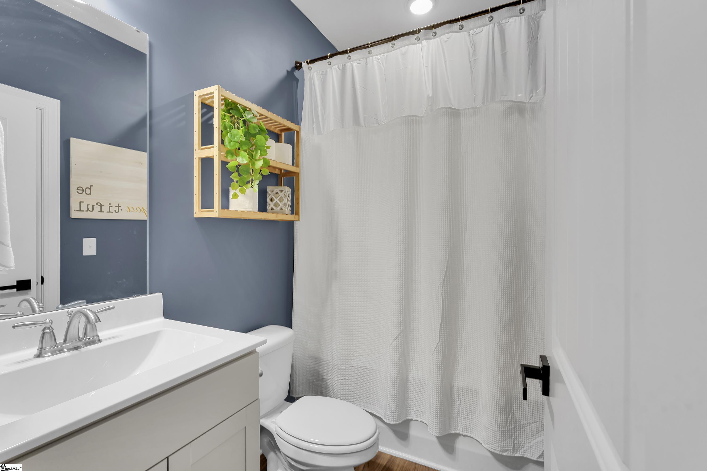 Simpsonville, South Carolina 29681, United States, 4 Bedrooms Bedrooms, ,3 BathroomsBathrooms,Residential,Contingent,191419