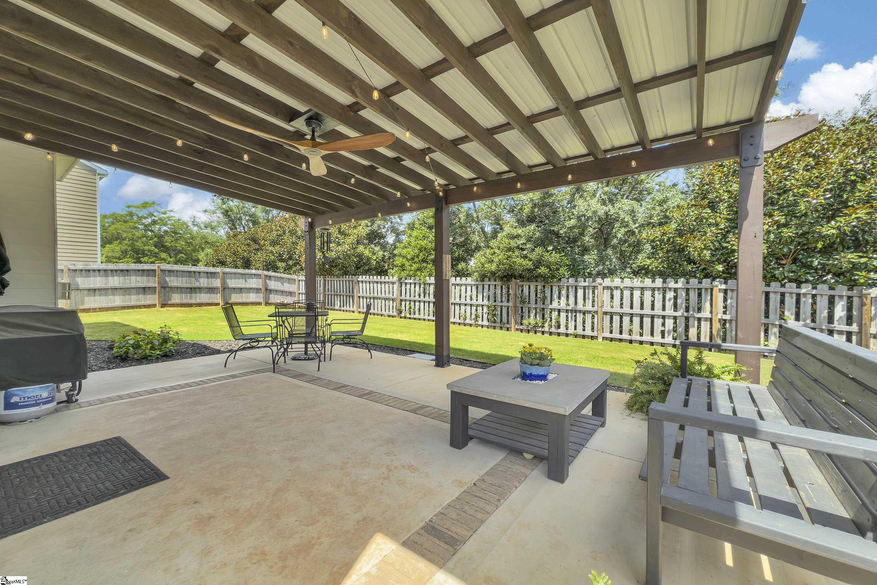 Simpsonville, South Carolina 29681, United States, 4 Bedrooms Bedrooms, ,3 BathroomsBathrooms,Residential,Contingent,191419