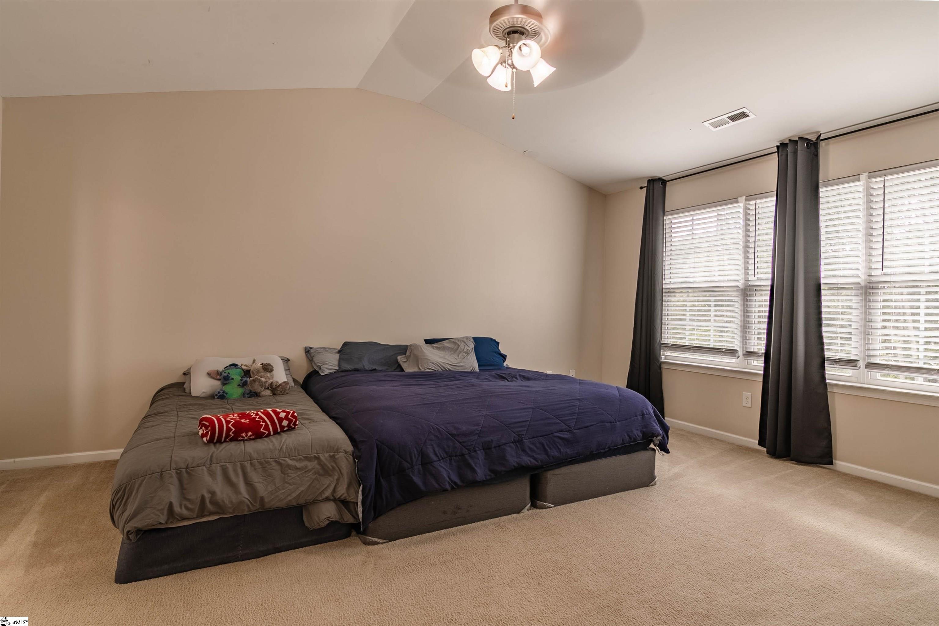 Pickens, South Carolina 29671, United States, 4 Bedrooms Bedrooms, ,3 BathroomsBathrooms,Residential,Active,196941