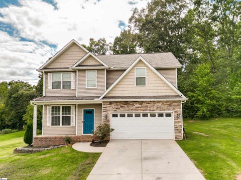 129 Saddlebrook Avenue Pickens SC 29671