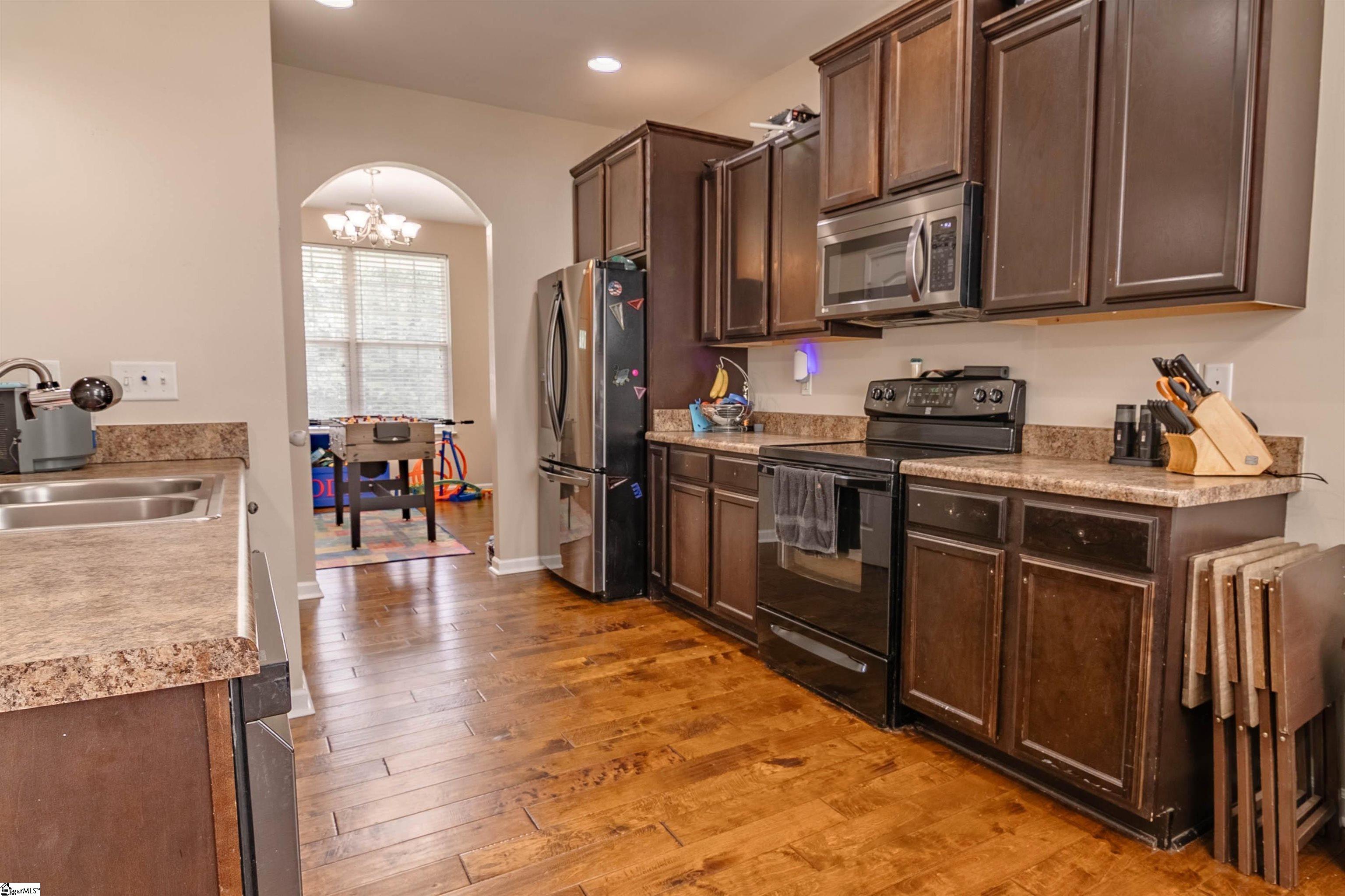 Pickens, South Carolina 29671, United States, 4 Bedrooms Bedrooms, ,3 BathroomsBathrooms,Residential,Active,196941