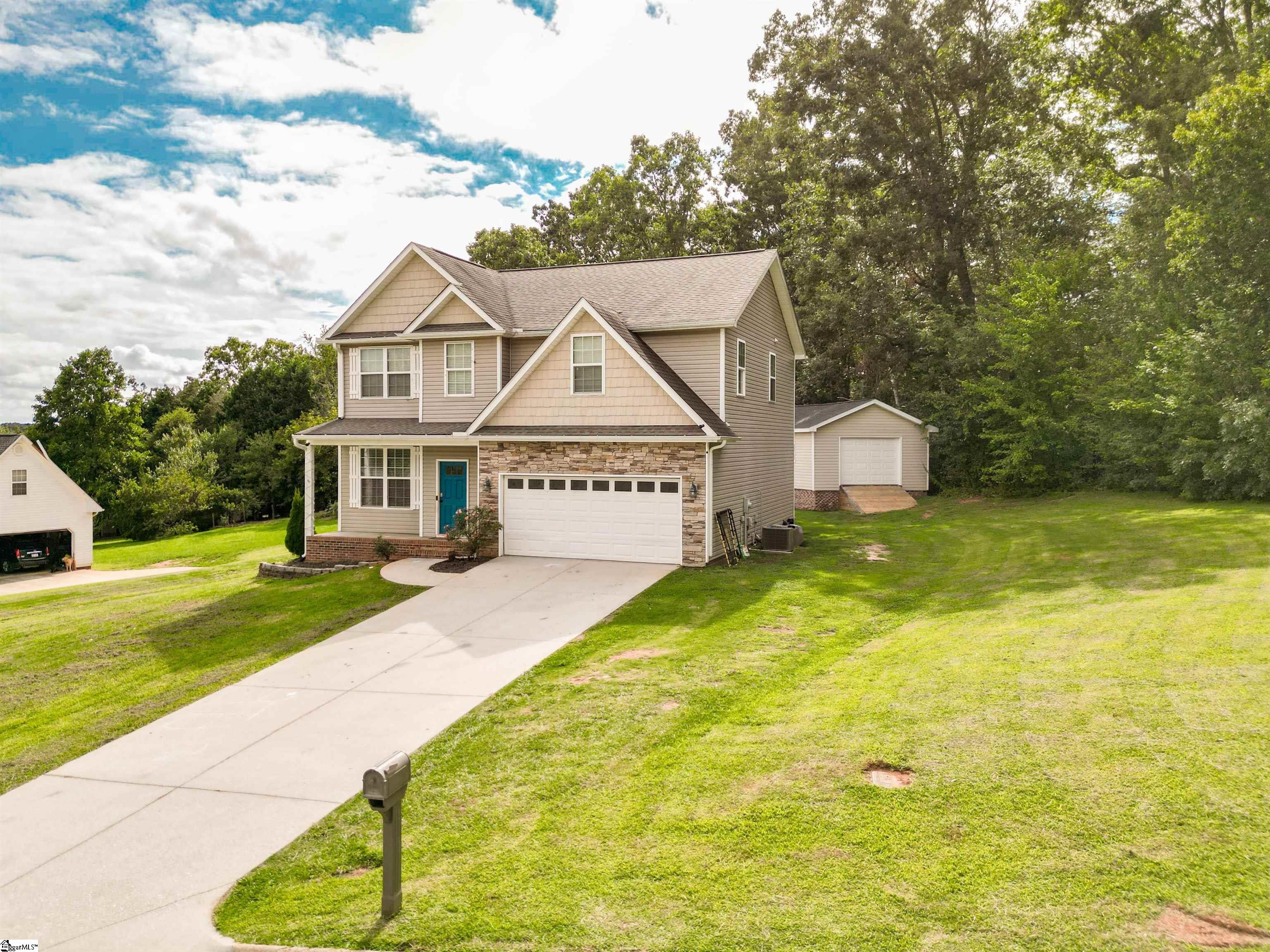 Pickens, South Carolina 29671, United States, 4 Bedrooms Bedrooms, ,3 BathroomsBathrooms,Residential,Active,196941