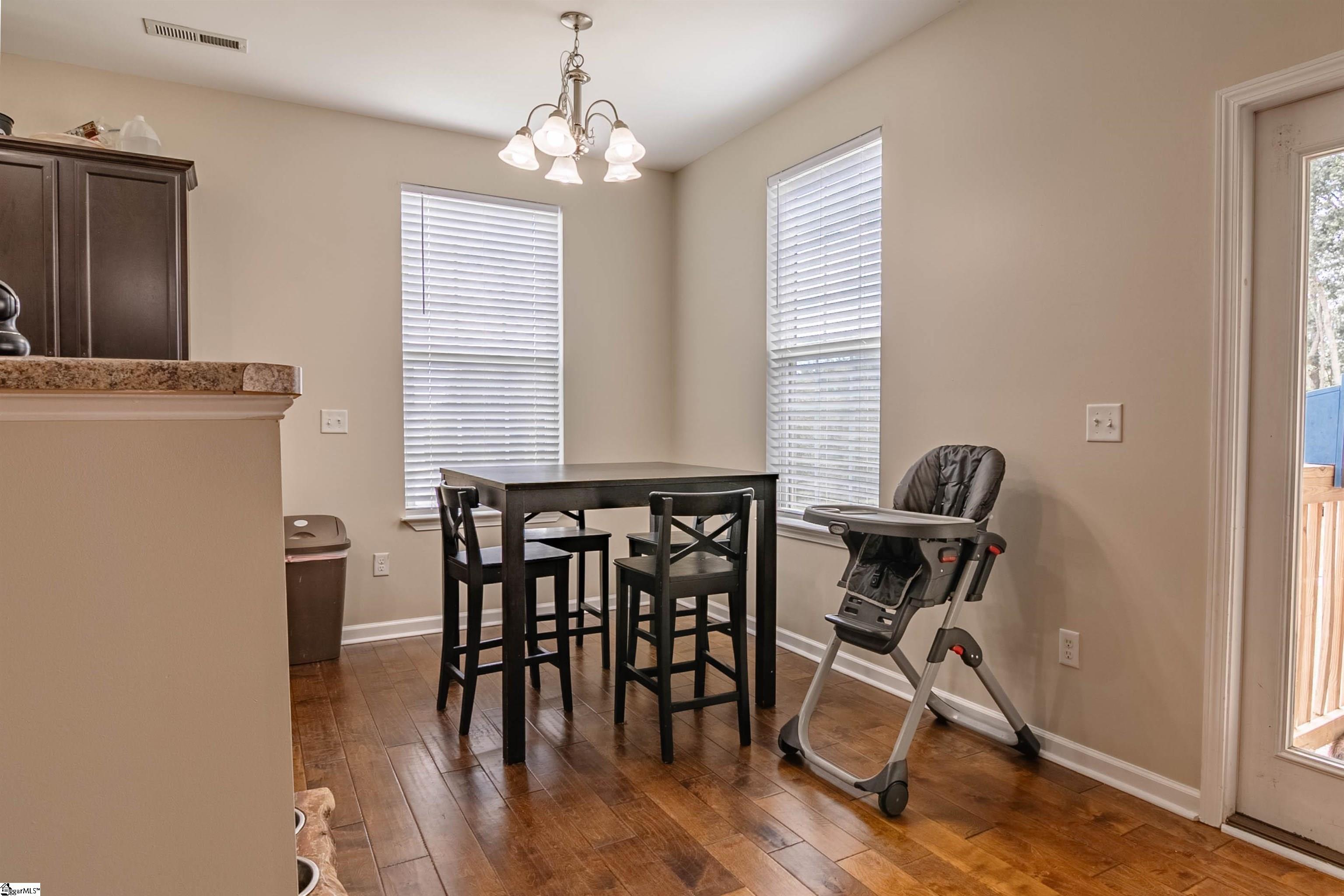 Pickens, South Carolina 29671, United States, 4 Bedrooms Bedrooms, ,3 BathroomsBathrooms,Residential,Active,196941