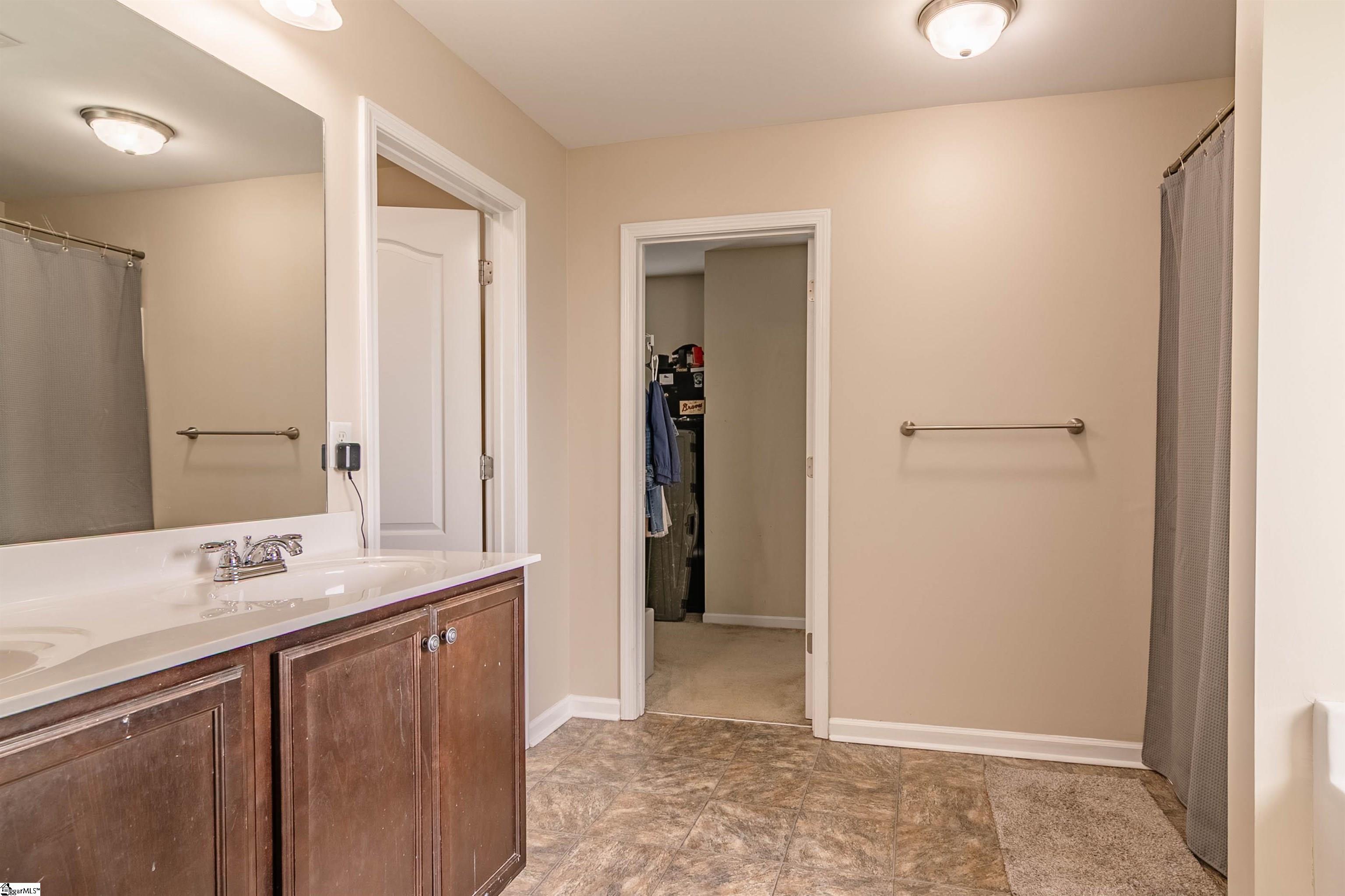 Pickens, South Carolina 29671, United States, 4 Bedrooms Bedrooms, ,3 BathroomsBathrooms,Residential,Active,196941