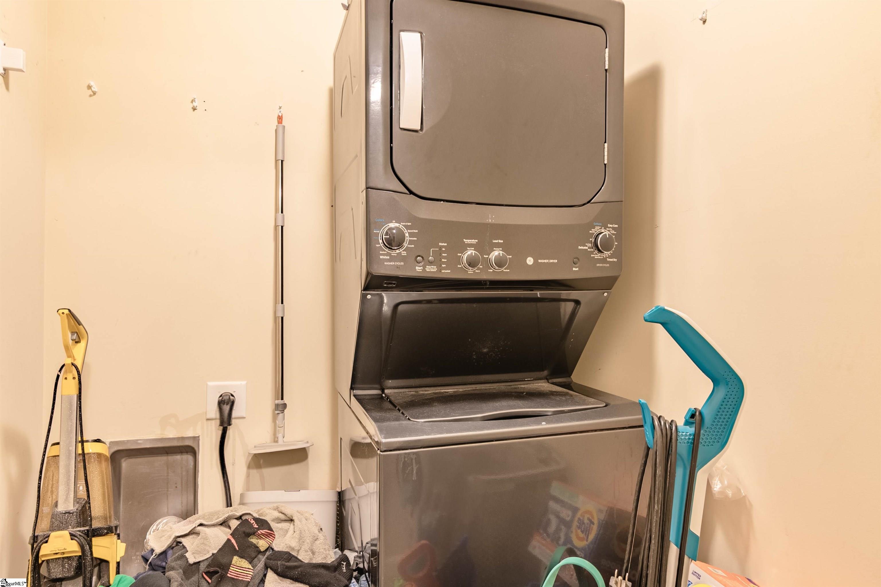 Pickens, South Carolina 29671, United States, 4 Bedrooms Bedrooms, ,3 BathroomsBathrooms,Residential,Active,196941