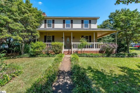 Photo of 203 Camellia Lane, Simpsonville, SC 29681 (MLS # 1569180)