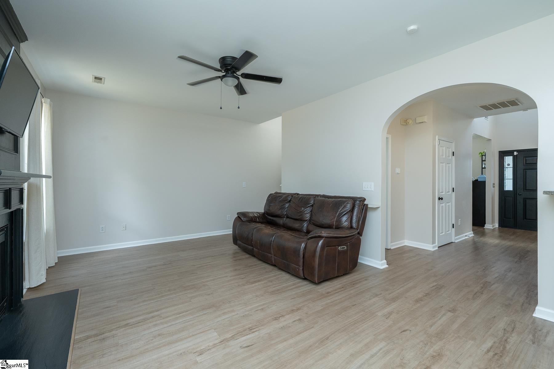 Simpsonville, South Carolina 29681, United States, 4 Bedrooms Bedrooms, ,3 BathroomsBathrooms,Residential,Active,217411