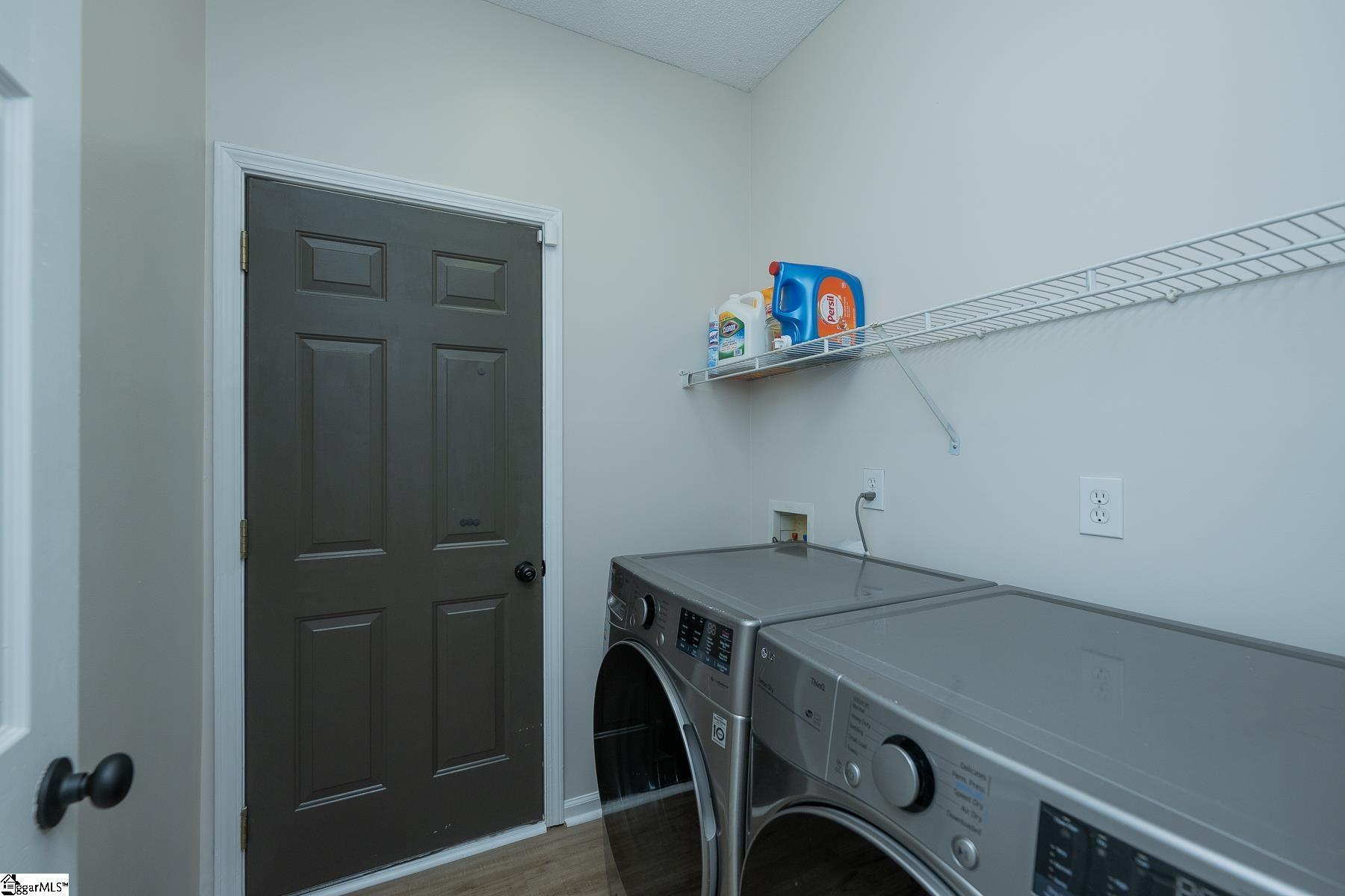 Simpsonville, South Carolina 29681, United States, 4 Bedrooms Bedrooms, ,3 BathroomsBathrooms,Residential,Active,217411