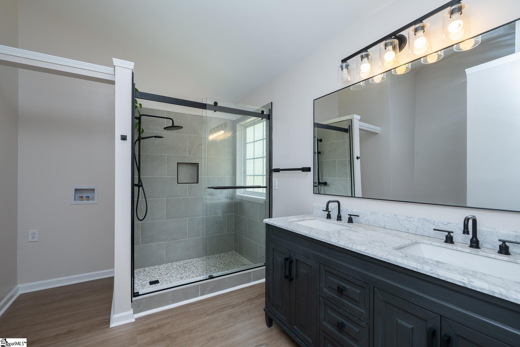 Simpsonville, South Carolina 29681, United States, 4 Bedrooms Bedrooms, ,3 BathroomsBathrooms,Residential,Active,217411