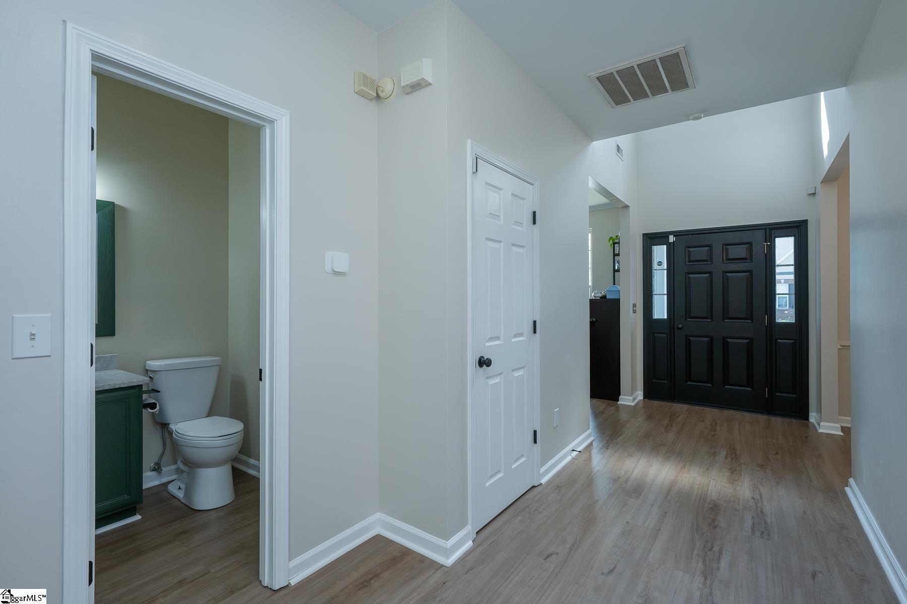 Simpsonville, South Carolina 29681, United States, 4 Bedrooms Bedrooms, ,3 BathroomsBathrooms,Residential,Active,217411