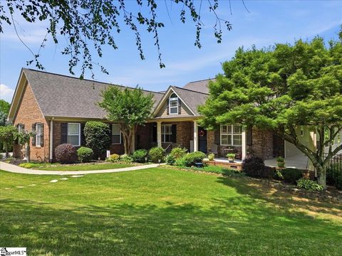 Photo of 128 Fox Farm Way, Greer, SC 29651 (MLS # 1592626)