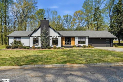 Photo of 225 Parliament Road, Greenville, SC 29615 (MLS # 1586237)