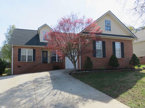 Photo of 224 Riverrun Drive, Spartanburg, SC 29303 (MLS # 1587098)