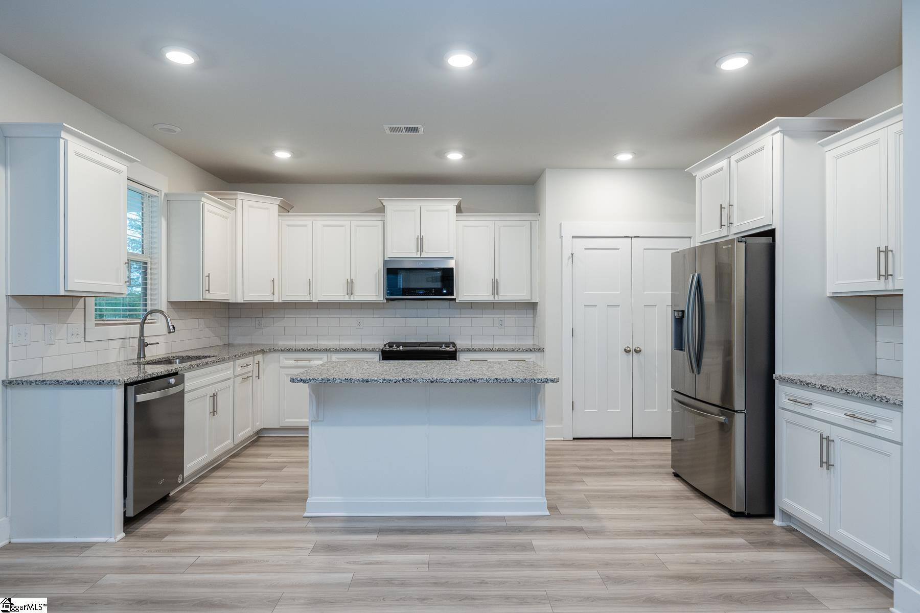 832 Redmill Lane