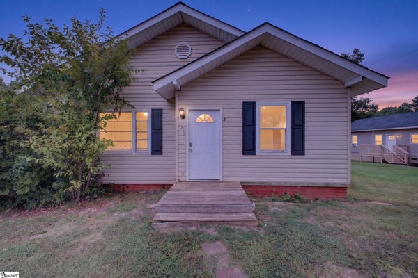 1575 MAIN ST, WELLFORD, SC 29385 - Image 522f5dd8cecda8d0f10460f1a831d2ae/1630994575