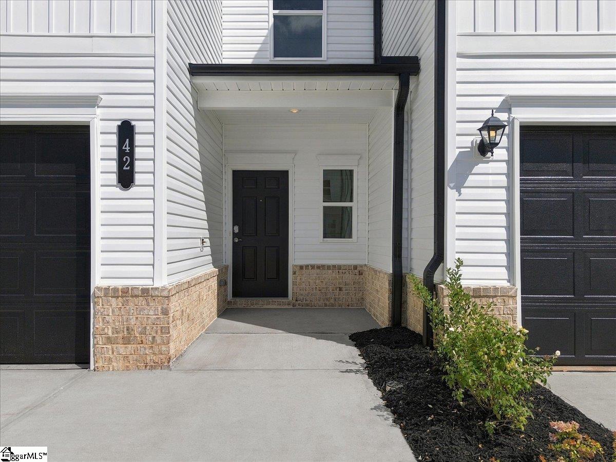 Real Estate Search 4 42 Lone Cypress Street