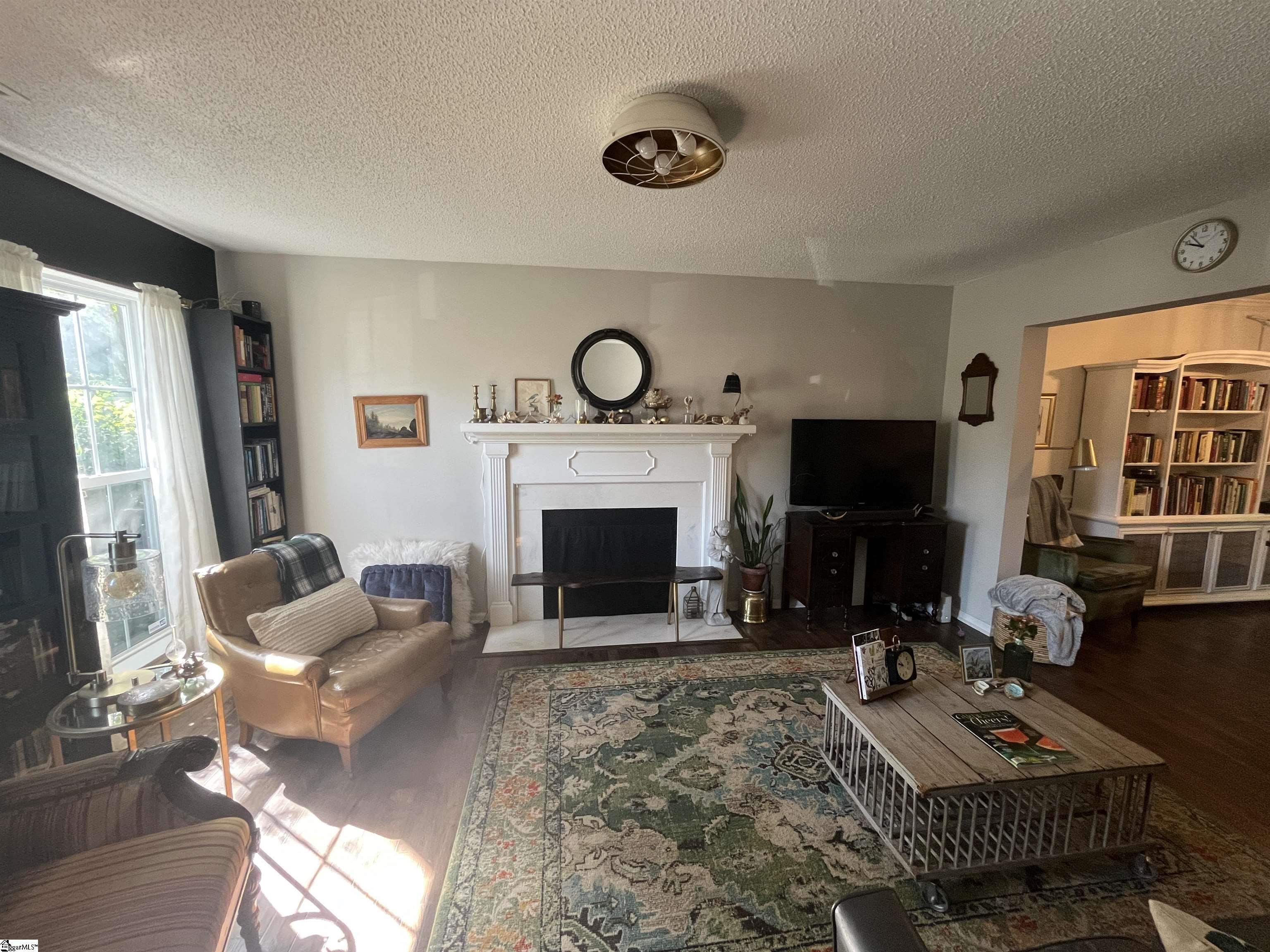 107 Riverside Chase Circle
